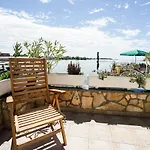 Apartment Sea View 1 *